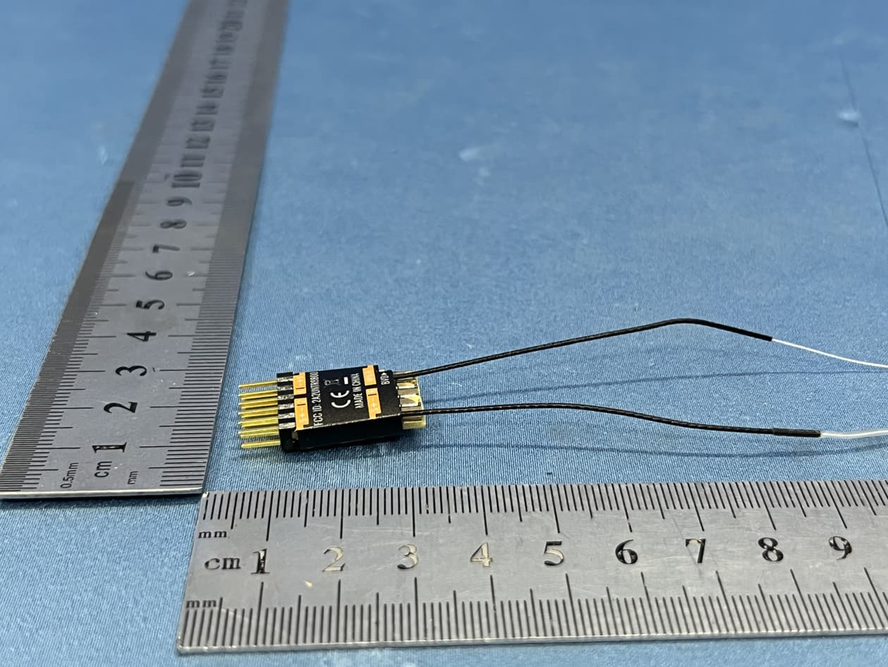 8-CHANNEL RECEIVER - FCC ID 2A2UNSR8C00 - ShenZhen FLYSKY Technology Co.,Ltd (4)