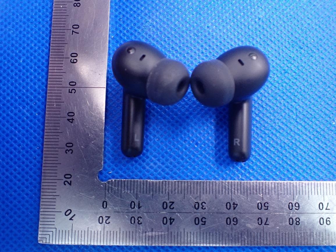 ANC True Wireless Earbuds - FCC ID 2A2VUKM-HTW008 - Shenzhen Subject Technology Co., Ltd. (2)