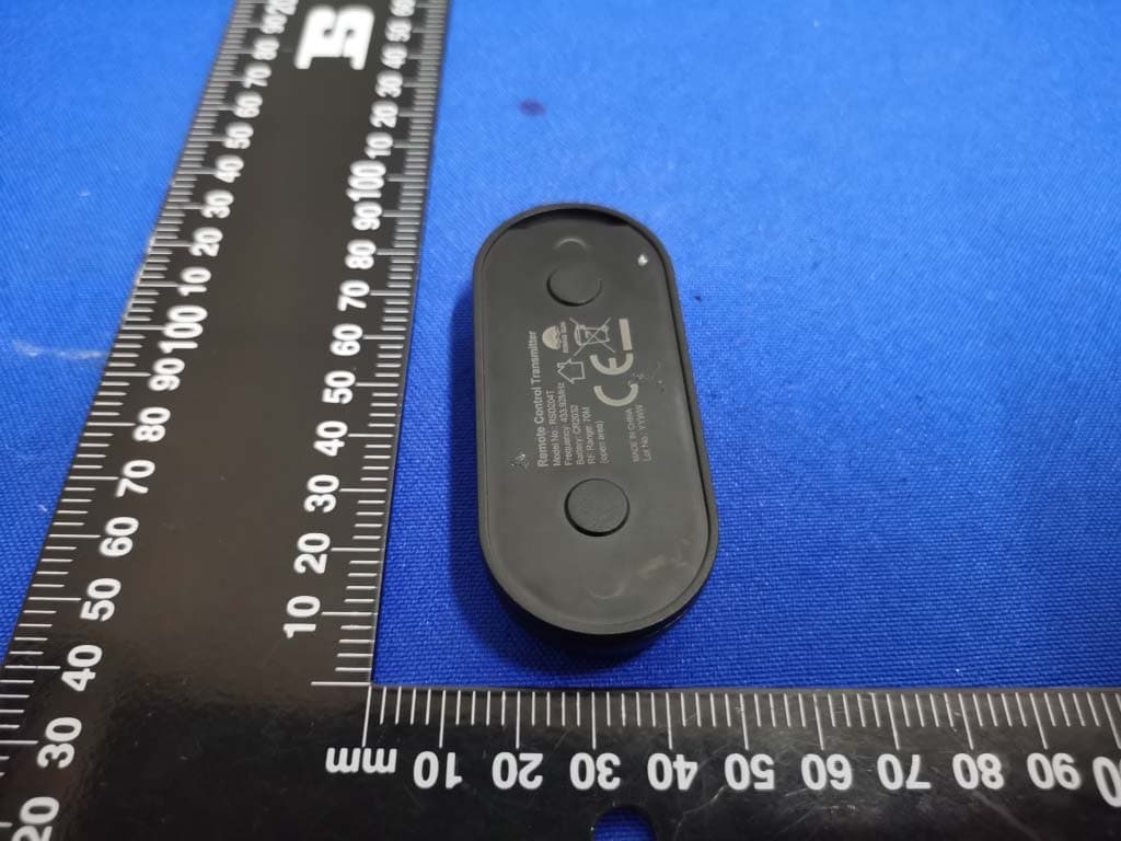 Remote Control Transmitter - FCC ID 2A2XV-888T - Ningbo Free Trade Zone Rising Sun Electrical Co., Ltd. (3)