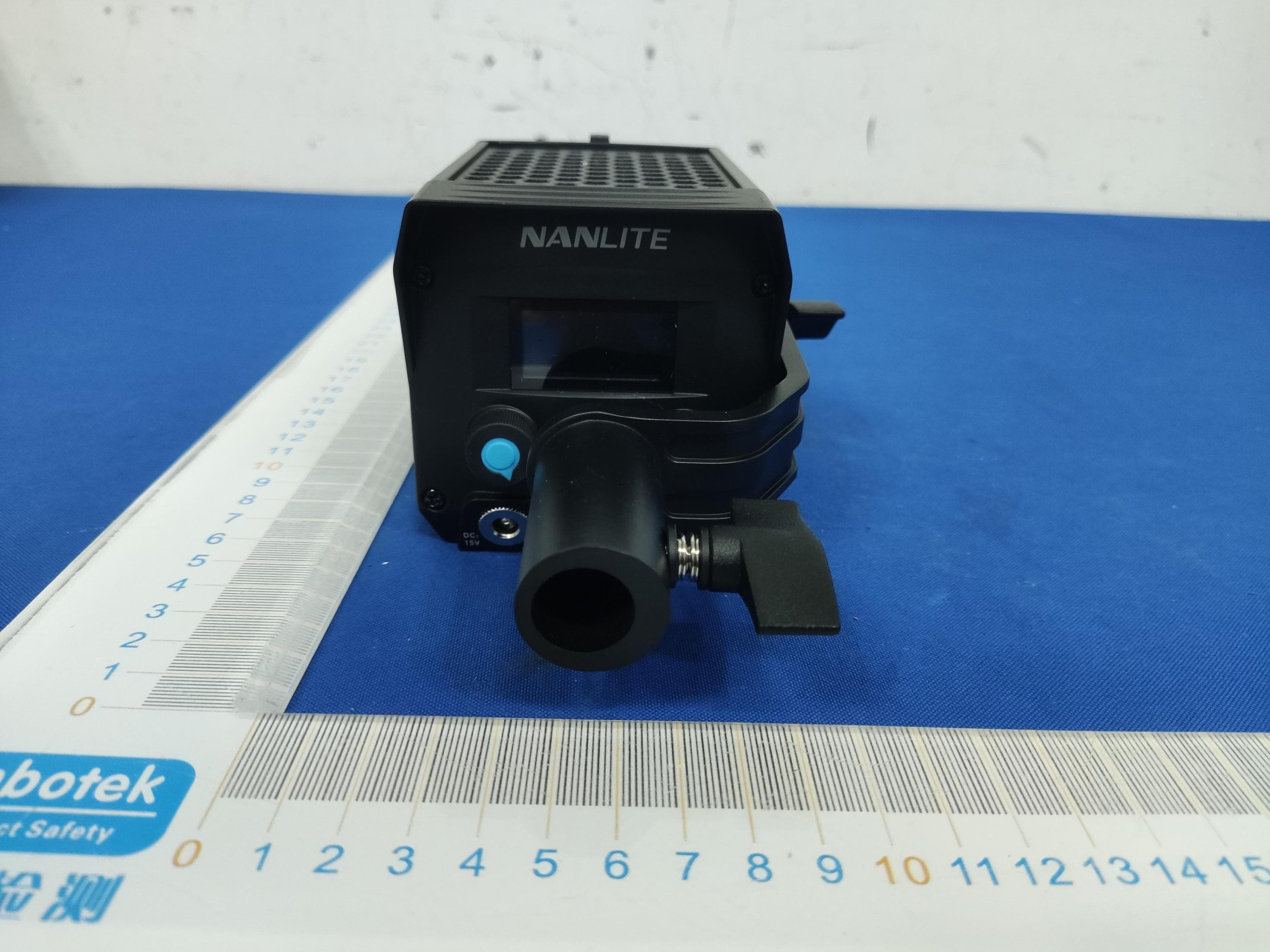 LED Spot Light - FCC ID 2A2Y8-FORZA60II - Guangdong Nanguang Photo&Video Systems Co., Ltd. (4)