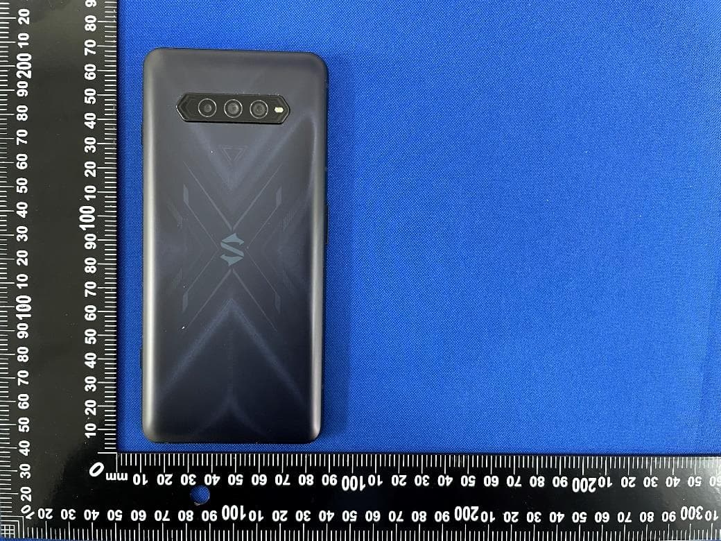 5G Digital Mobile Phone - FCC ID 2A2ZHKSR-H0 - Blackshark Technologies (Nanchang) Co., Ltd. (3)