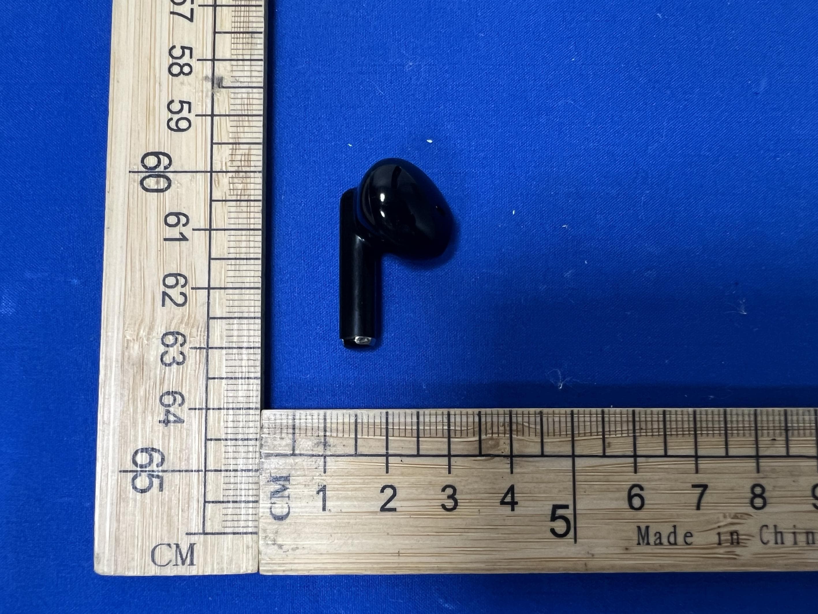 TWS Bluetooth Earphone - FCC ID 2A327-STONE - Shenzhen Three Peaches Technology Co., Ltd (2)
