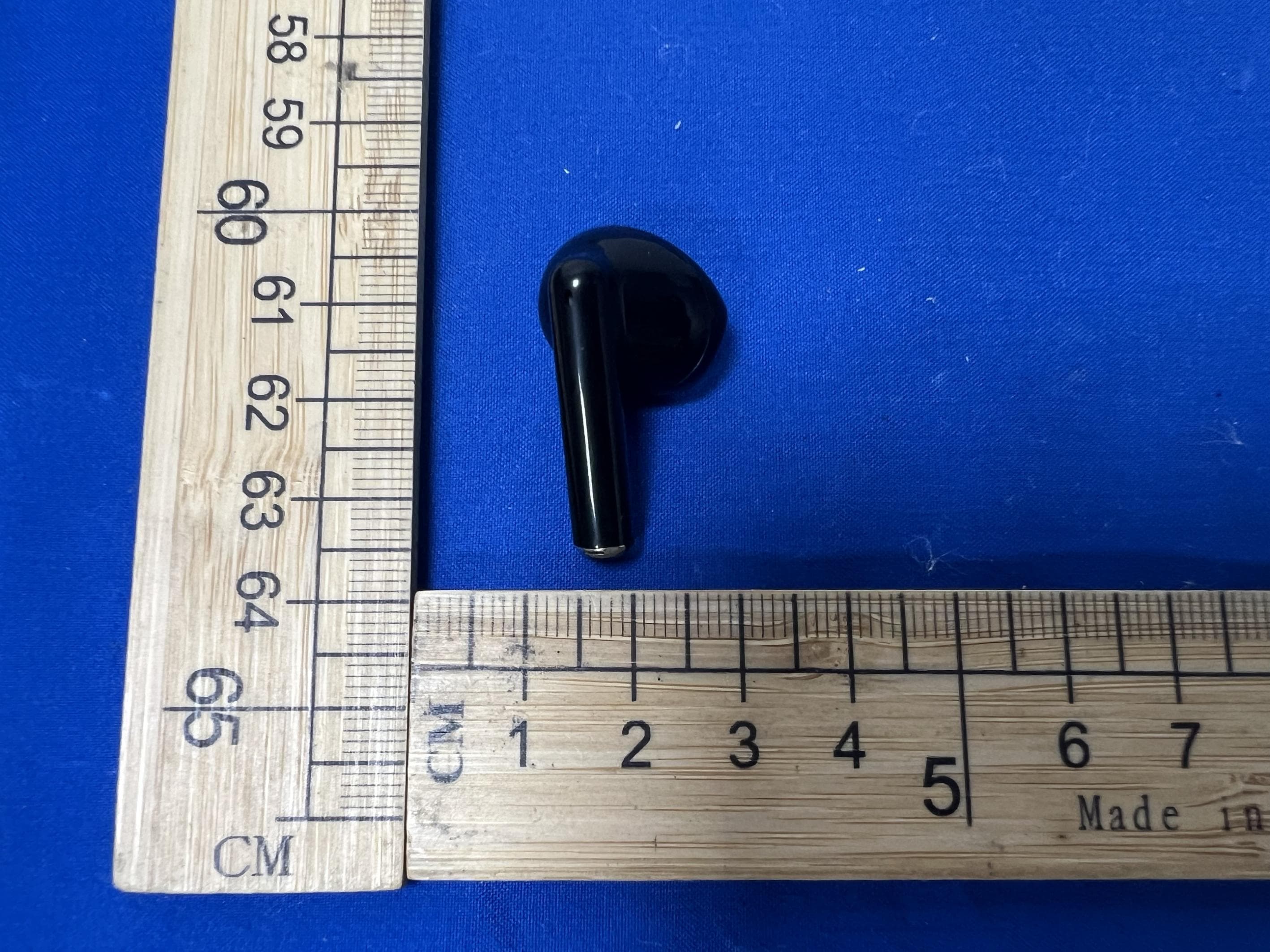 TWS Bluetooth Earphone - FCC ID 2A327-STONE - Shenzhen Three Peaches Technology Co., Ltd (3)