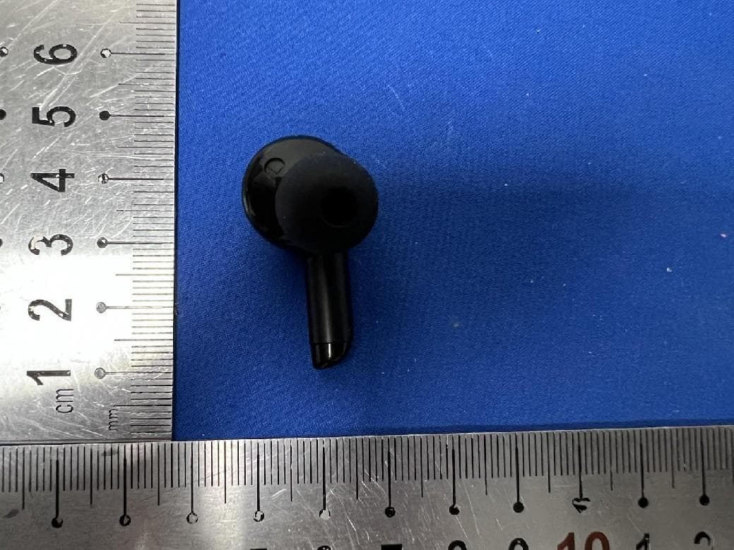Bluetooth Earphone - FCC ID 2A327-TP-X1 - Shenzhen Three Peaches Technology Co., Ltd (4)