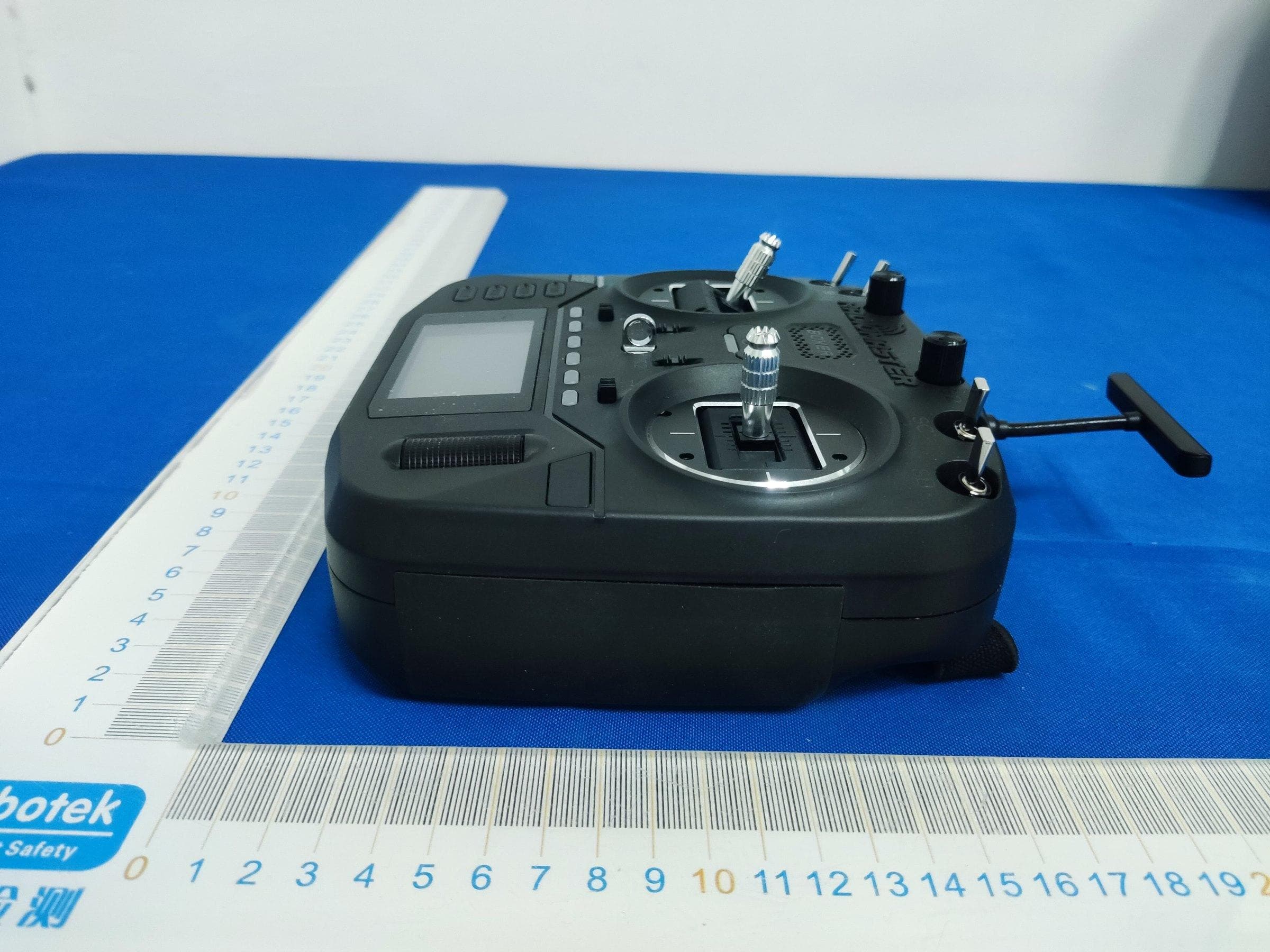 BOXER - FCC ID 2A337-BOXER-4IN1 - Shenzhen Radiomaster Technology Co.,Ltd (5)