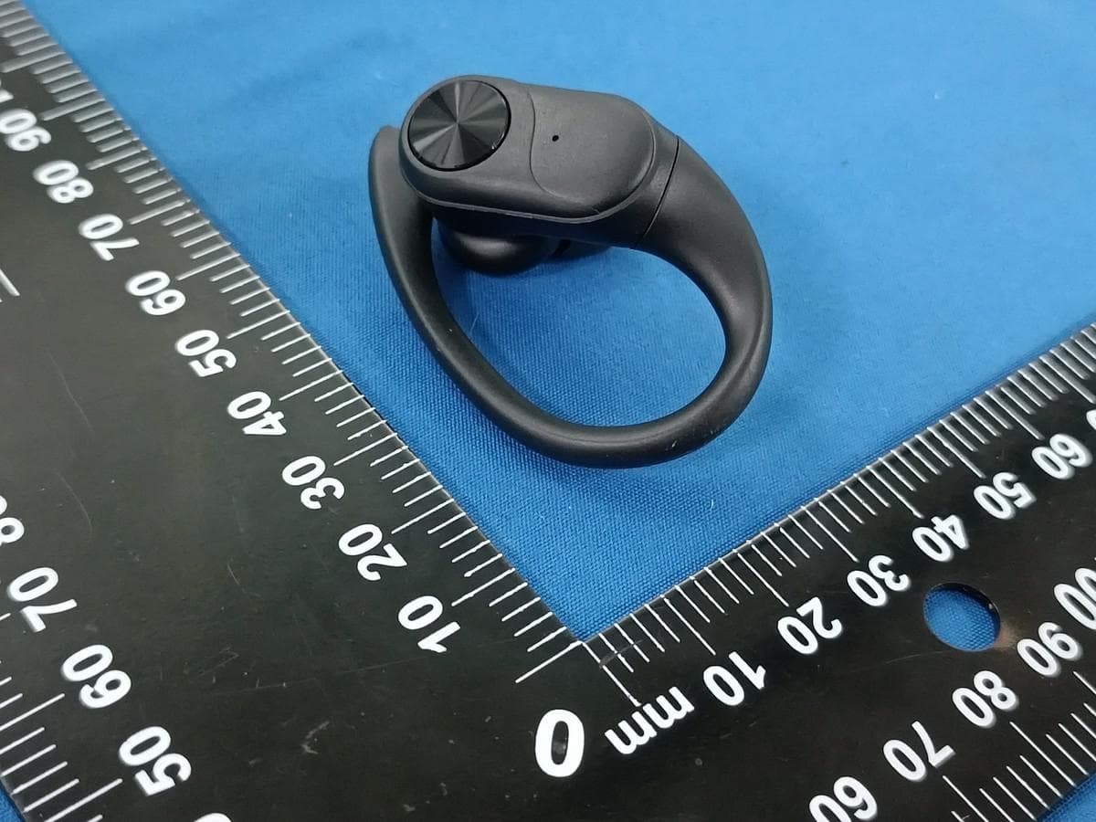 Wireless Sport Bluetooth Earbuds - FCC ID 2A33A-T60 - SHENZHEN HUOER TECHNOLOGY.,LTD (4)