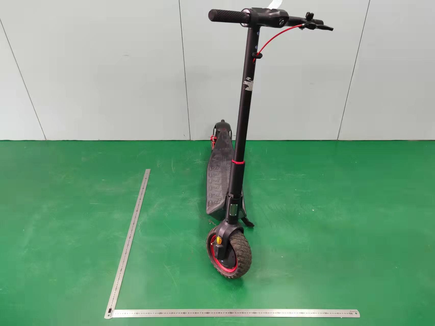 5th Wheel Scooter G1 - FCC ID 2A33E-5LCHG01 - Solowii (Beijing) Technology Development Co., Ltd (3)