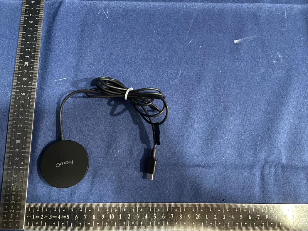 NewQ magnetic wireless charger - FCC ID 2A39NNEWQ2 - Shenzhen Yongdongke Innovation Technology Co., Ltd. (3)