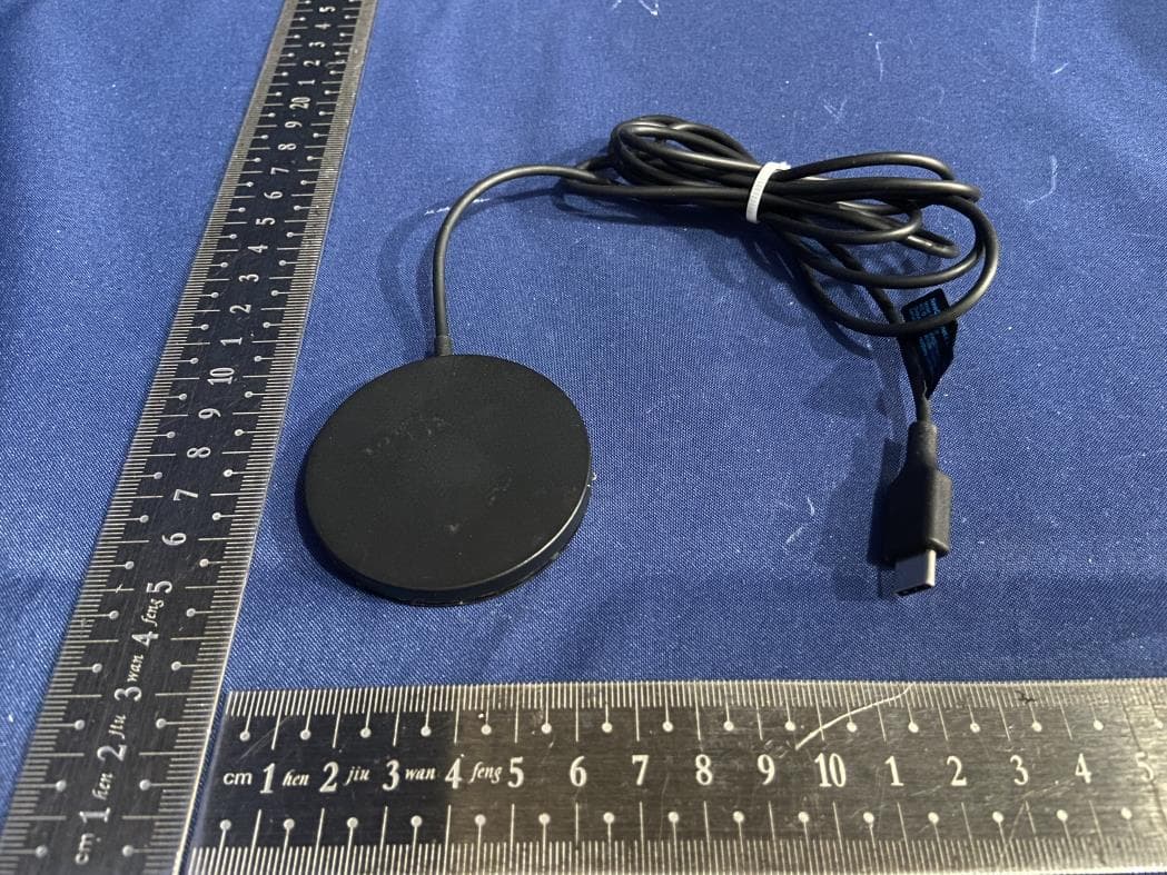 NewQ magnetic wireless charger - FCC ID 2A39NNEWQ2 - Shenzhen Yongdongke Innovation Technology Co., Ltd. (2)