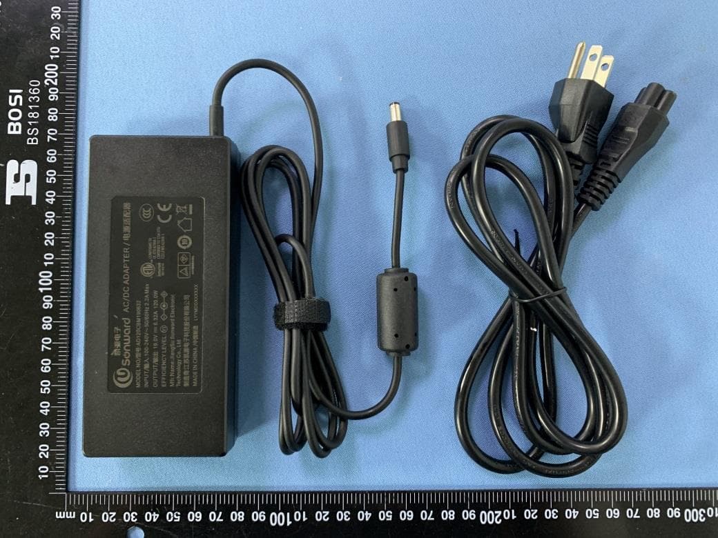 LCD PROJECTOR - FCC ID 2A3AB-UNO5 - FOXSTAR TECHNOLOGY CO., LTD (3)