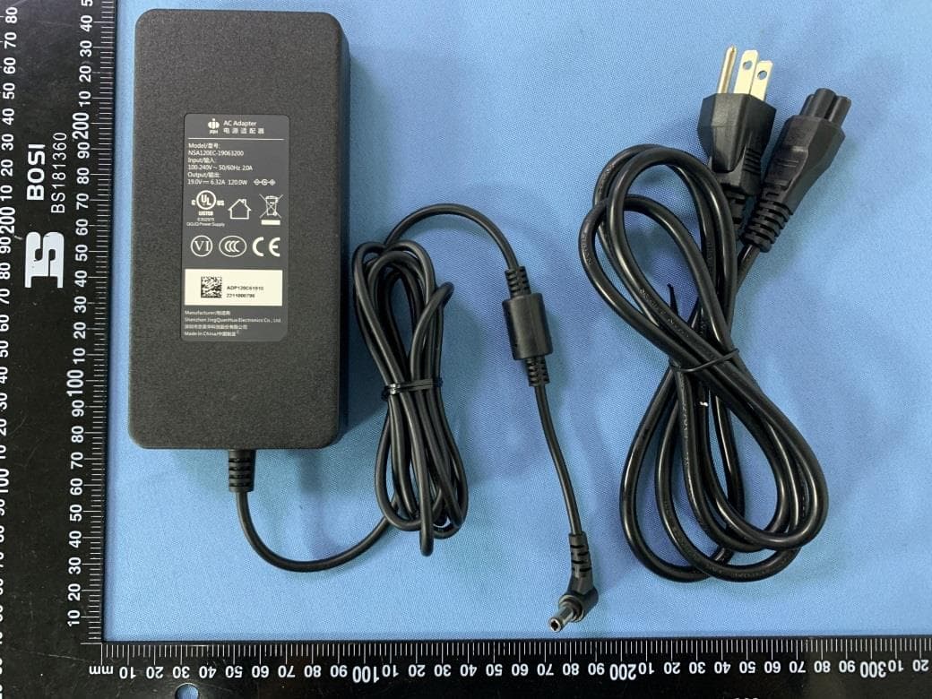 LCD PROJECTOR - FCC ID 2A3AB-UNO5 - FOXSTAR TECHNOLOGY CO., LTD (2)