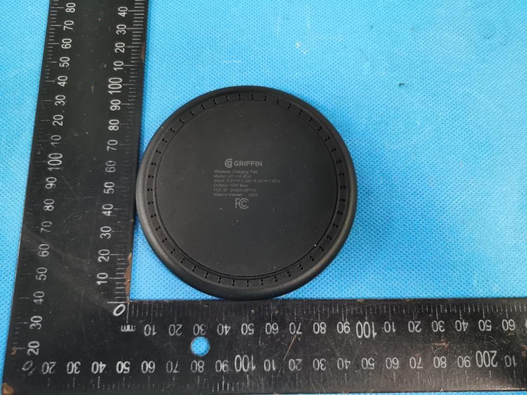Wireless Charging Pad - FCC ID 2A3AX-GP110 - Vinci Brands LLC (2)