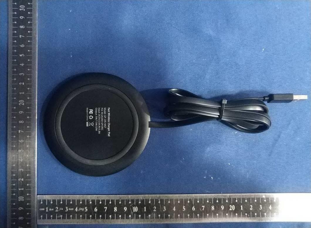 Fast Wireless Charger Pad - FCC ID 2A3AX-GP195C - Vinci Brands LLC (5)