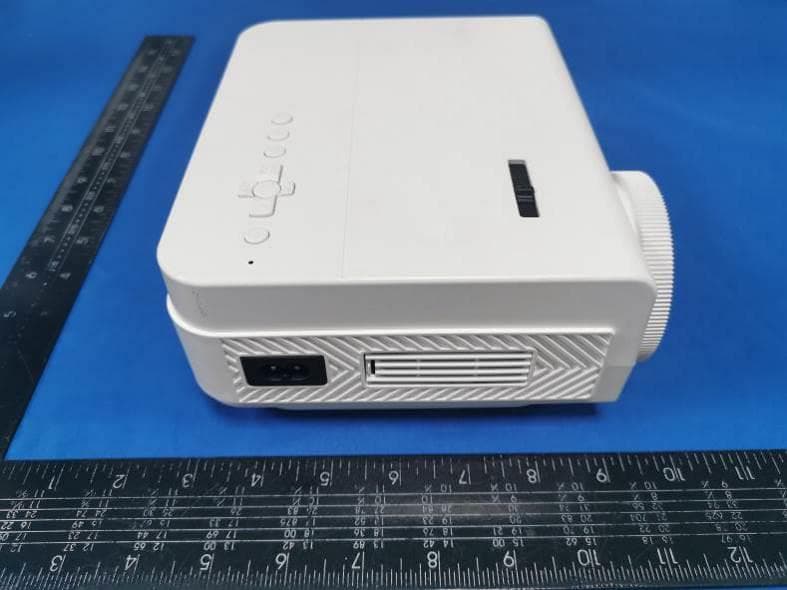 PROJECTOR - FCC ID 2A3DJ-V7 - Shen zhen Powerful Photoelectron Co.,Ltd (4)
