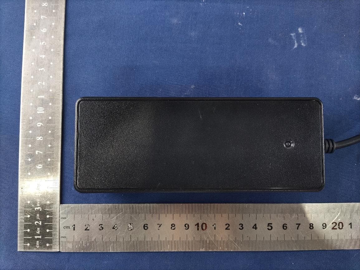 Phone Holder - FCC ID 2A3DLA00811 - Dongguan ITC Lighting Manufacturing Co. (4)