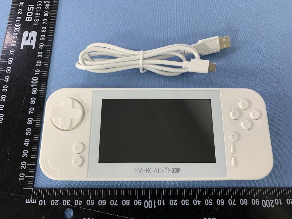 Blaze Evercade EXP Handheld - EFIGS - FCC ID 2A3DY-2022HEFIGSV - Blaze Entertainment Limited (2)