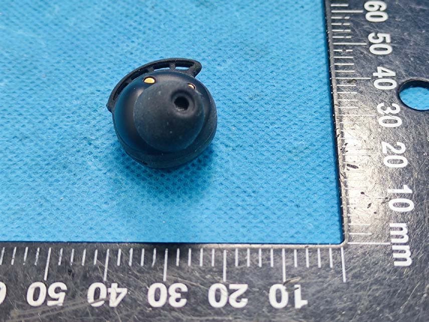 TRUE WIRELESS EARBUDS - FCC ID 2A3EN-TO591A - Dongguan feitianqi Trading Co., Ltd (5)