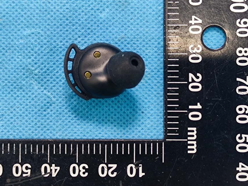 TRUE WIRELESS EARBUDS - FCC ID 2A3EN-TO591A - Dongguan feitianqi Trading Co., Ltd (2)