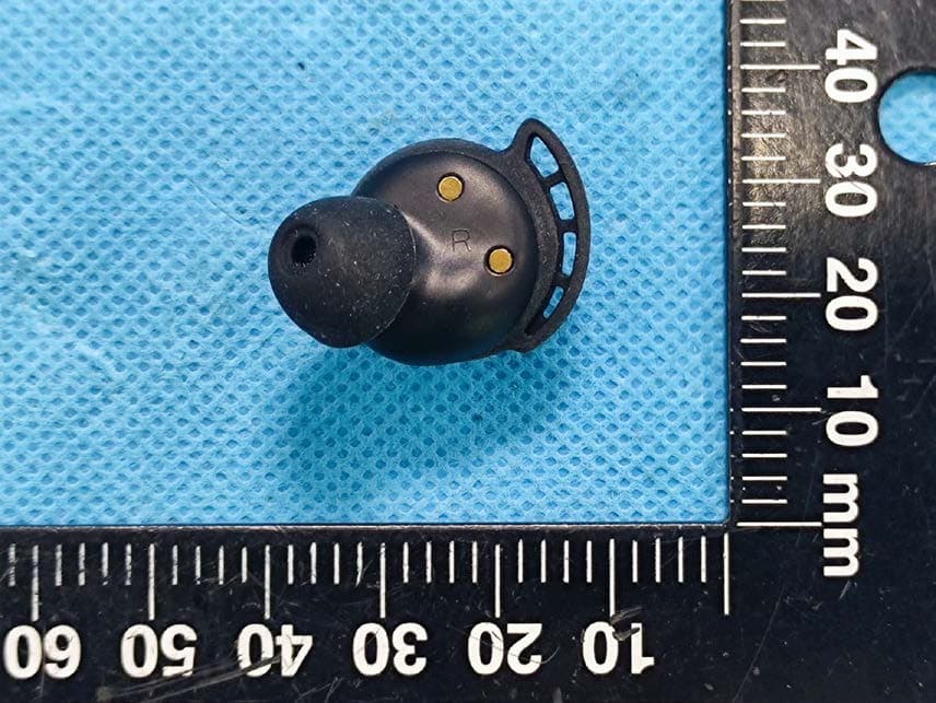 TRUE WIRELESS EARBUDS - FCC ID 2A3EN-TO591A1 - Dongguan feitianqi Trading Co., Ltd (4)