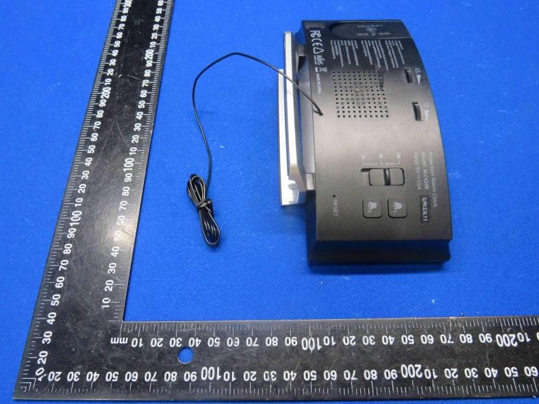 Projection Alarm Clock with FM Radio - FCC ID 2A3HJ-ALC428B - Dongguan Fuyuqian E-Commerce Co., Ltd. (2)
