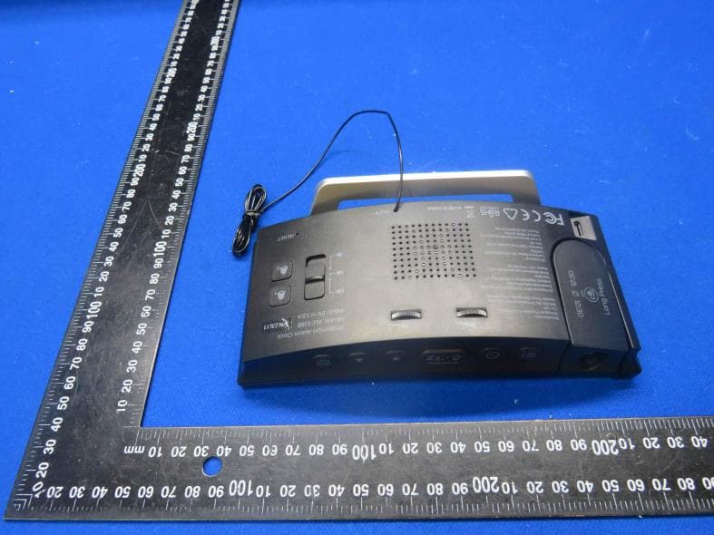 Projection Alarm Clock with FM Radio - FCC ID 2A3HJ-ALC428B - Dongguan Fuyuqian E-Commerce Co., Ltd. (5)