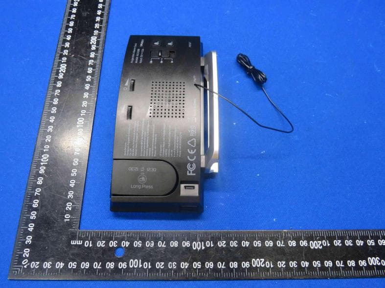 Projection Alarm Clock with FM Radio - FCC ID 2A3HJ-ALC428B - Dongguan Fuyuqian E-Commerce Co., Ltd. (3)