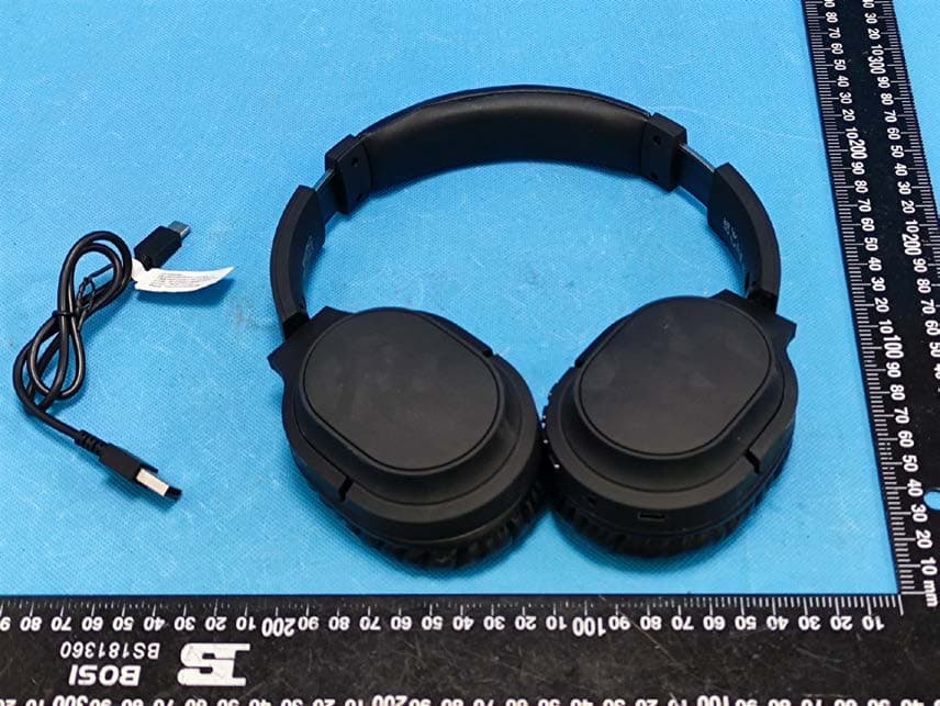 WIRELESS HEADPHONES - FCC ID 2A3HJ-BLTD385 - Dongguan Fuyuqian E-Commerce Co., Ltd. (5)