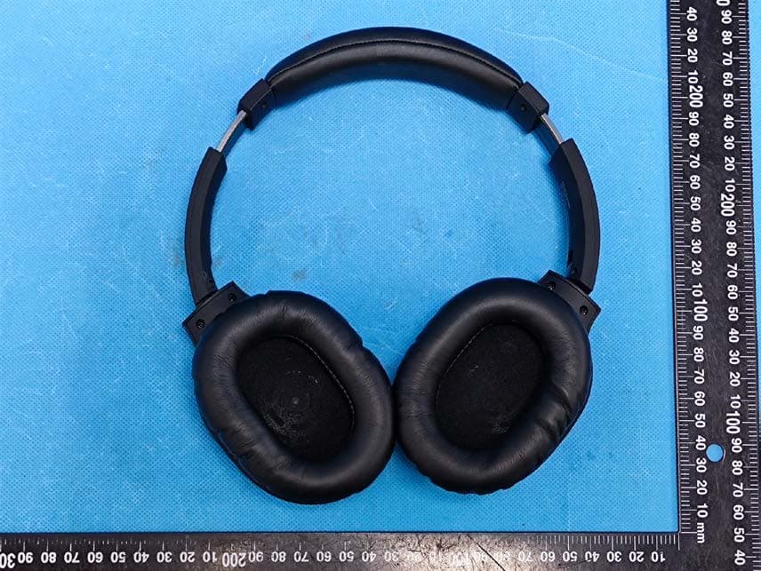 WIRELESS HEADPHONES - FCC ID 2A3HJ-BLTD385 - Dongguan Fuyuqian E-Commerce Co., Ltd.
