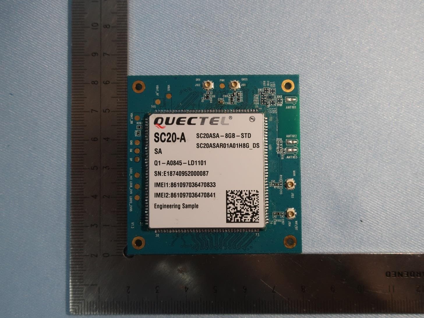 GPS Tracking/ Entertainment Tablet Device - FCC ID 2A3HWT10-R - Syncwise LLC (2)