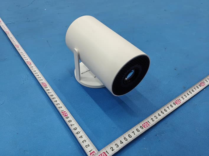 Projector - FCC ID 2A3SK-P2 - SHENZHEN IK WORLD TECHNOLOGY CO.,LTD. (4)