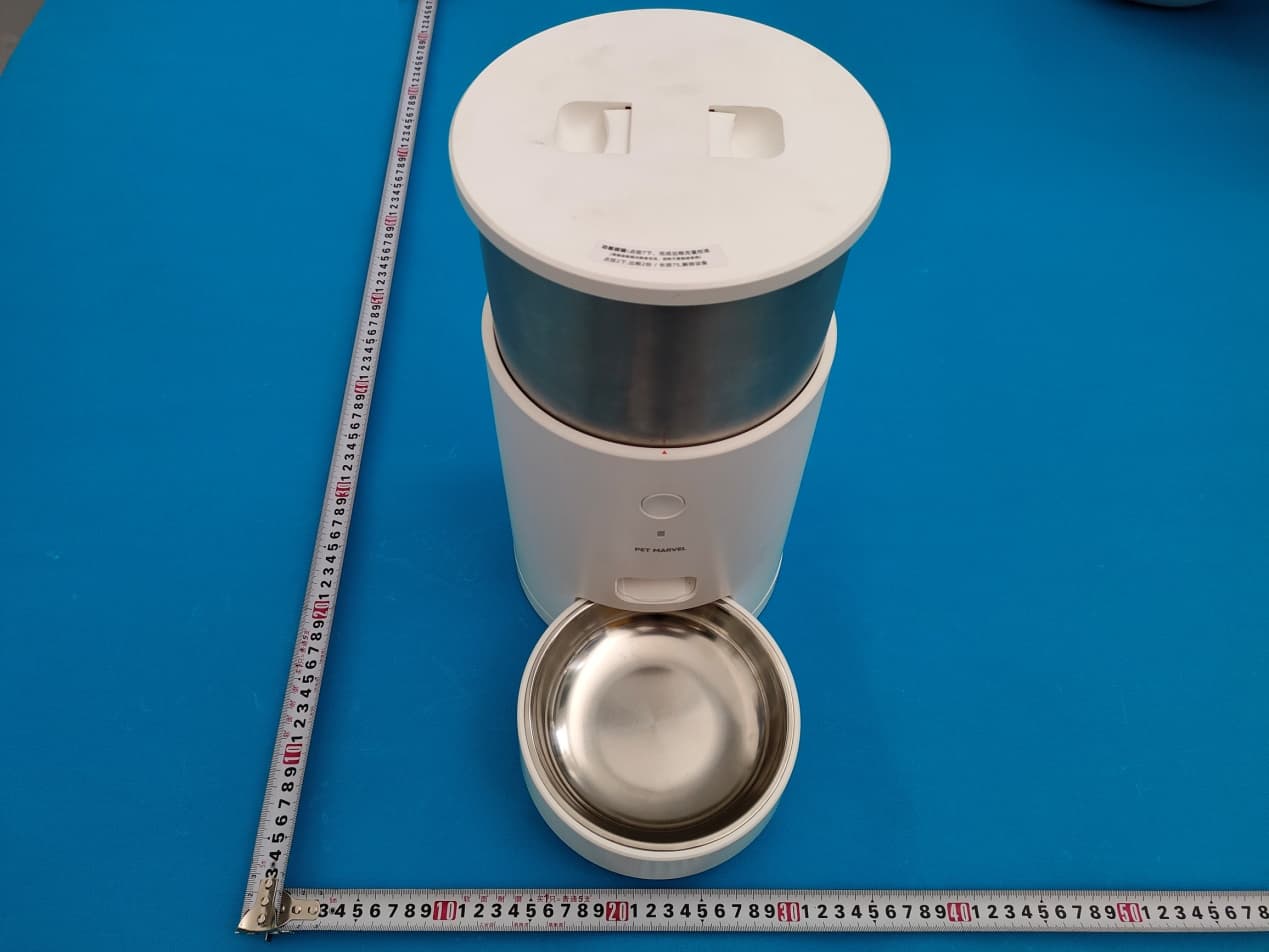 Smart Pet Feeder [Light] - FCC ID 2A3SO-NSSFE22A - shanghai Niaoyu Huaxiang Pet Co., Ltd (2)
