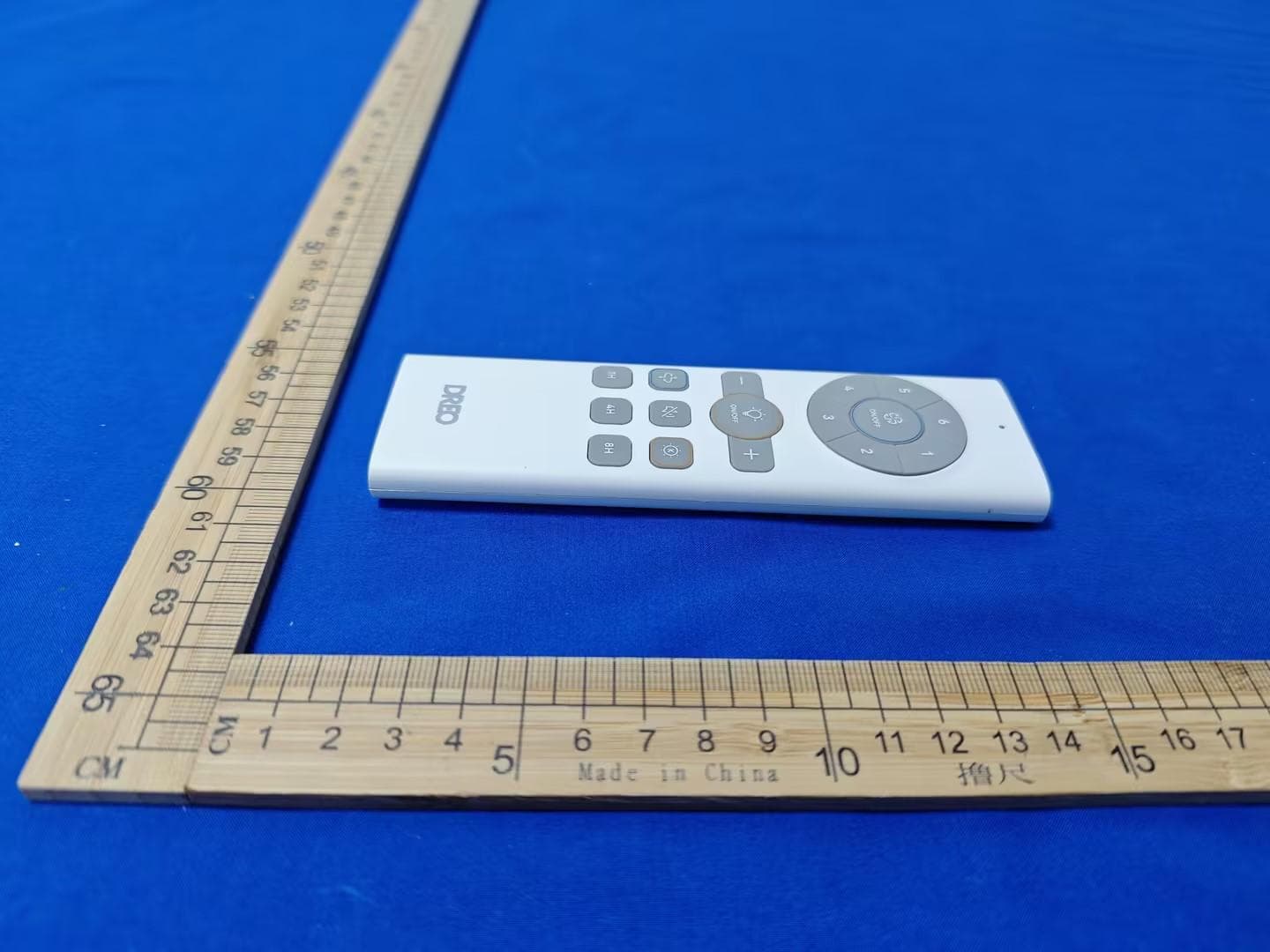 Remote control - FCC ID 2A3SYDRCF01 - Hesung Innovation Limited (3)