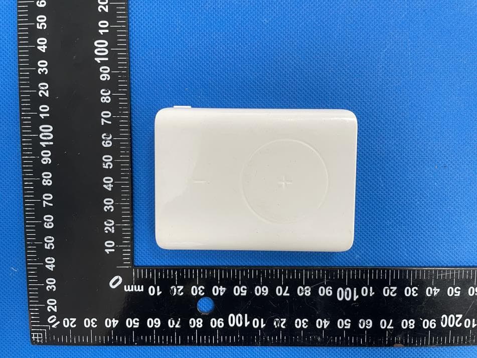 Rush Charge 5000mAh Mc Wireless Powerbank - FCC ID 2A3UQRCM50-G1-BLCK - Shenzhen X-nego Industrial Co., LTD