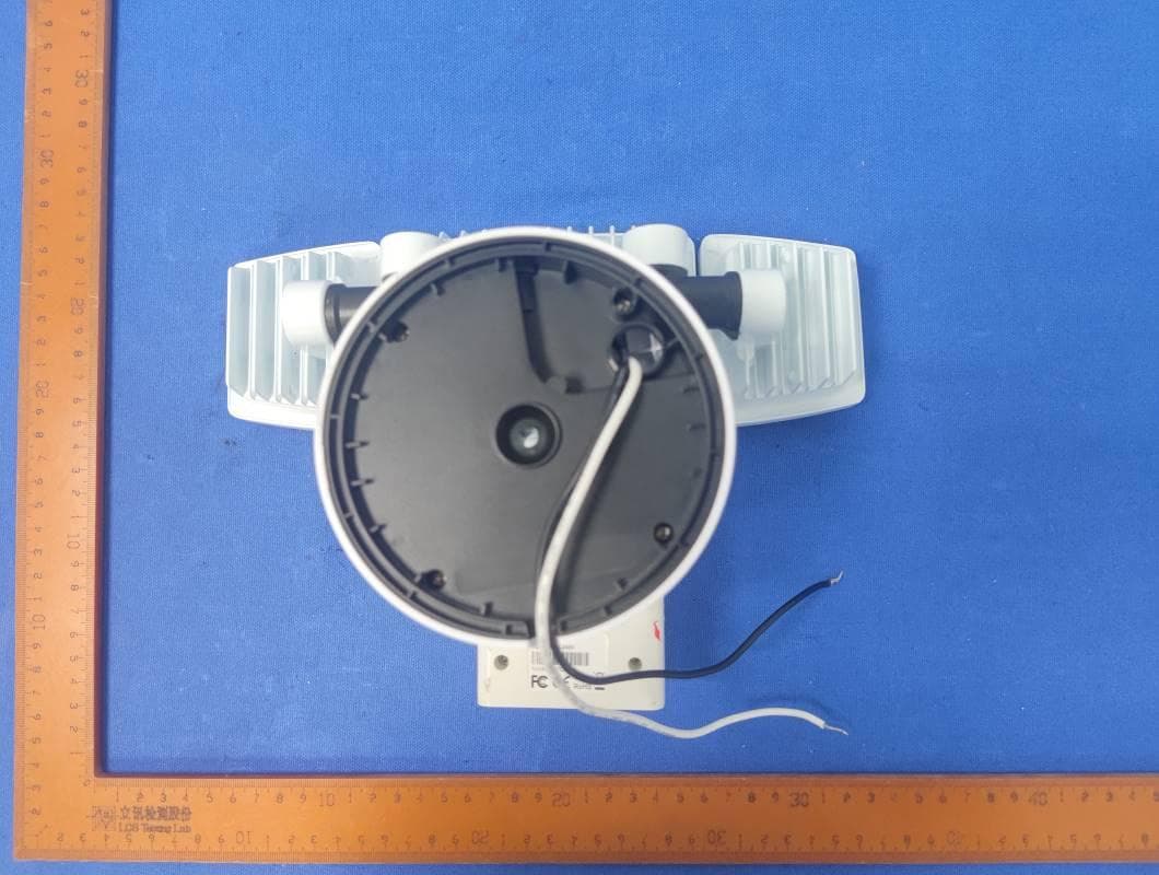 Floodlight Camera - FCC ID 2A3W8BDB55SX-3 - Shen Zhen Shi Meng Zhi Tuo Ke Ji You Xian Gong Si