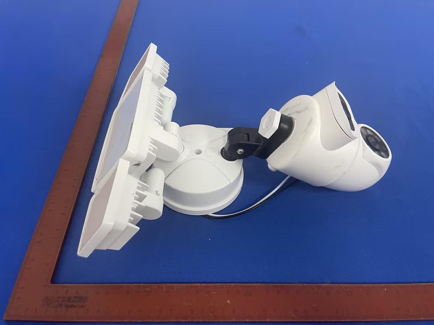 Floodlight Camera - FCC ID 2A3W8BDB60SX-3 - Shen Zhen Shi Meng Zhi Tuo Ke Ji You Xian Gong Si (3)