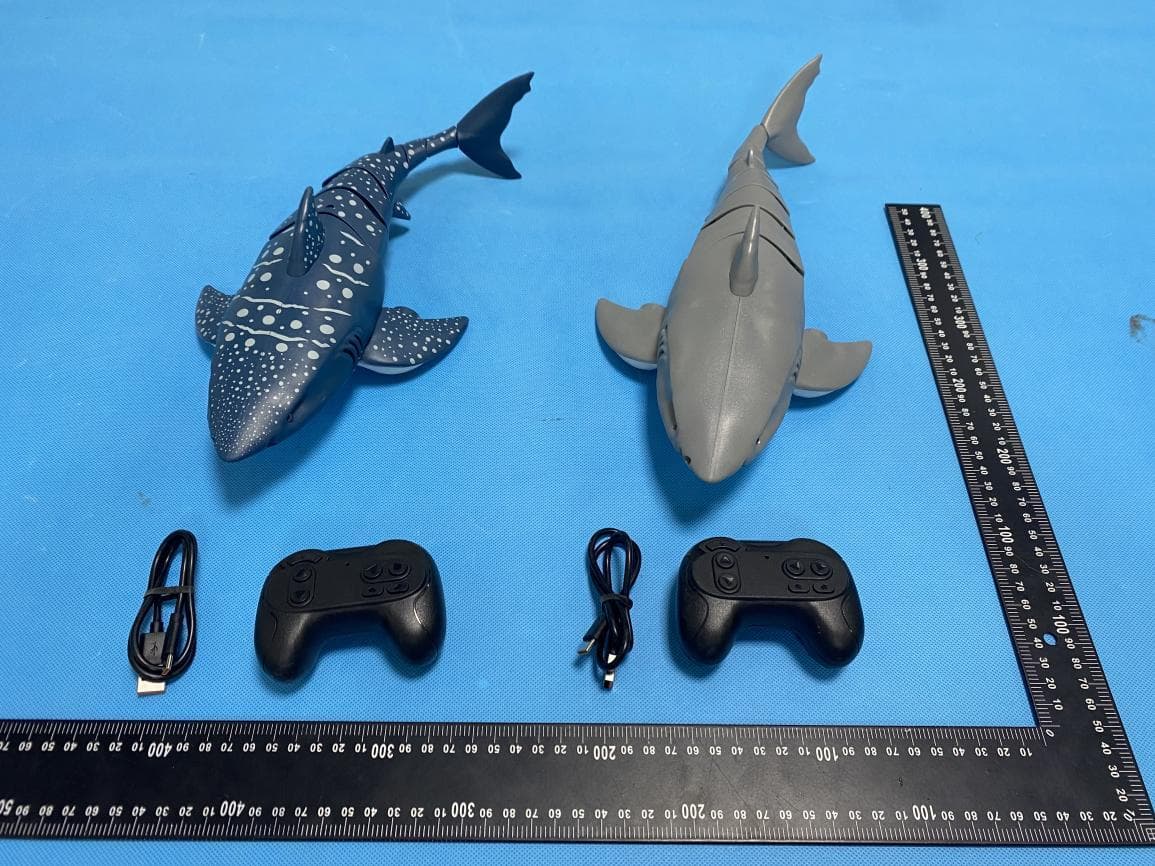 RC Shark - FCC ID 2A3YK9966A - CHENGHAI LUCKY BOY TOYS CO.,LTD. (3)