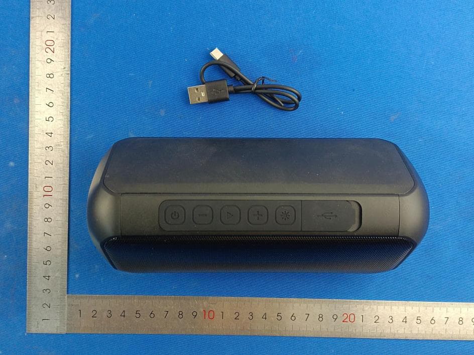 Outdoor TriBoom Bluetooth Speaker - FCC ID 2A3ZO-240086A - Hong Kong Etech Groups Ltd.