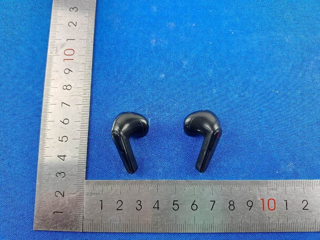 TWS Earbuds - FCC ID 2A3ZO-EB5583 - Hong Kong Etech Groups Ltd.