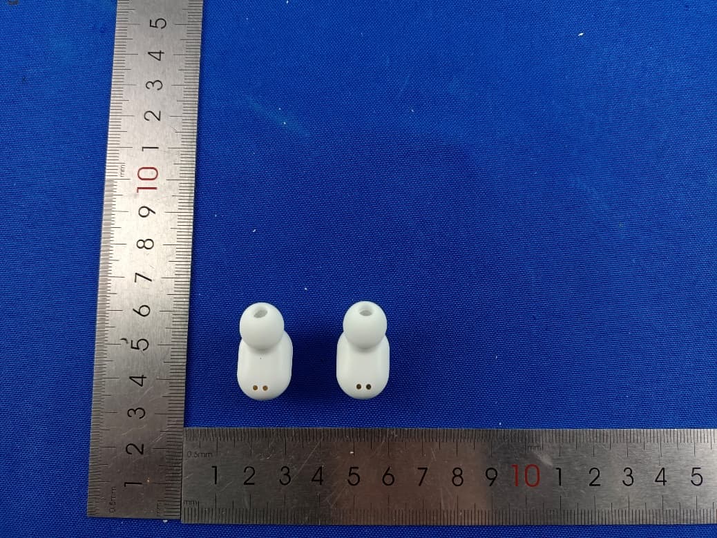 TWS Earbuds - FCC ID 2A3ZO-EBT4-21175 - Hong Kong Etech Groups Ltd.