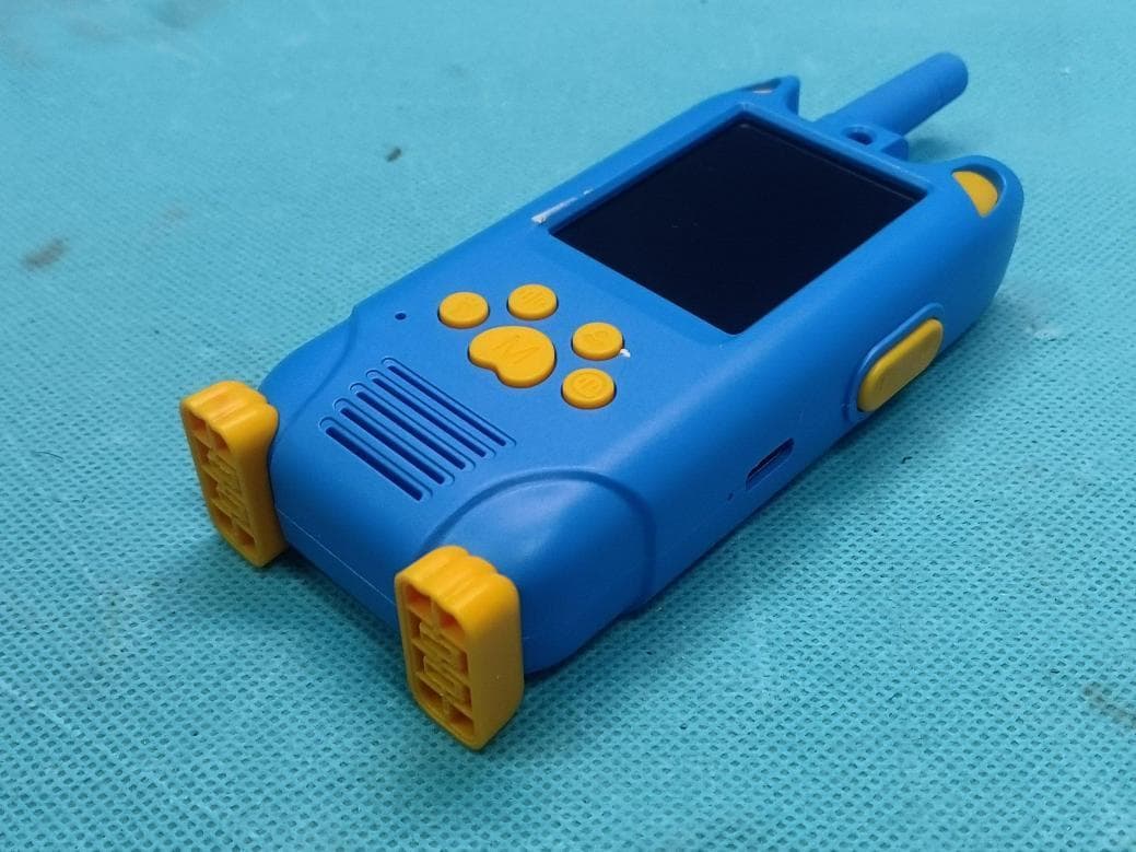 Video Walkie Talkies for Kids - FCC ID 2A3ZQ-Q103 - Shenzhen Geling Technology Co., Ltd. (2)