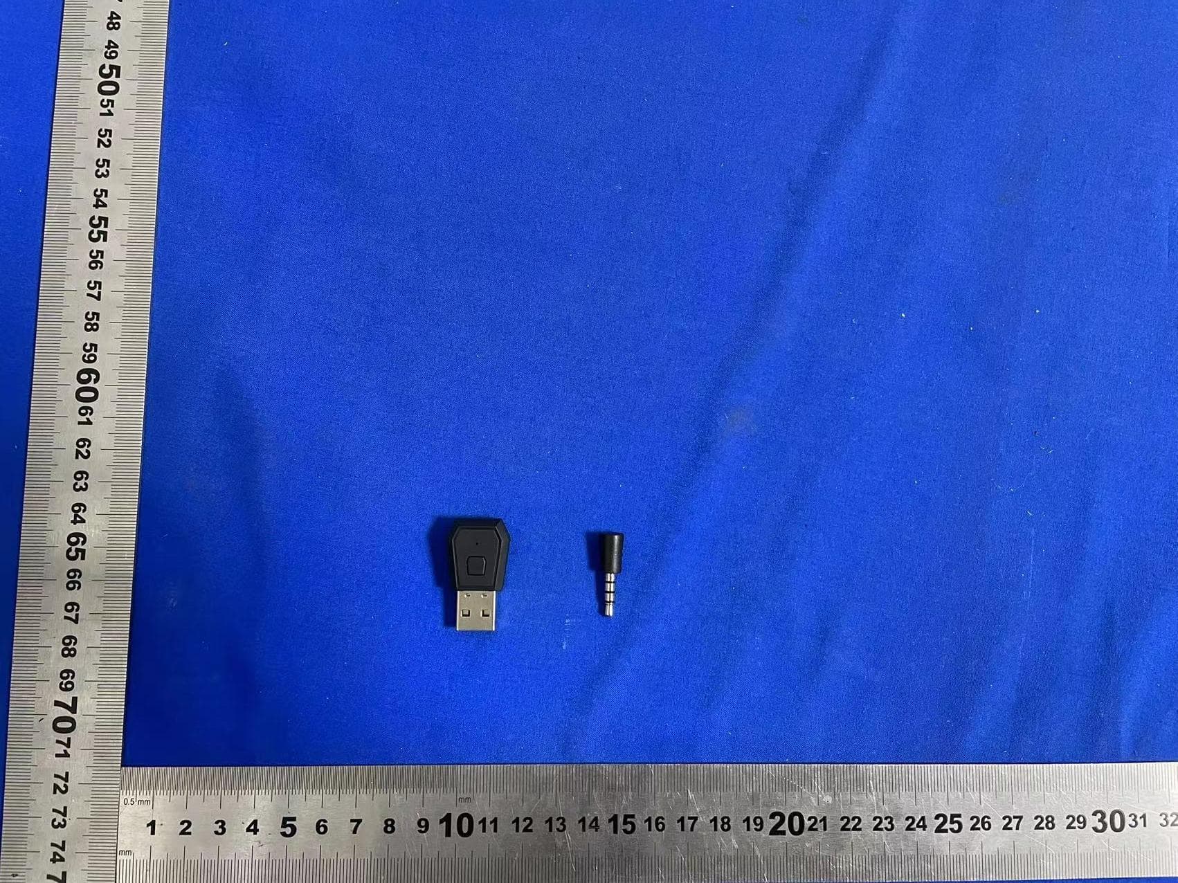games wireless headphone receiver - FCC ID 2A434-P5 - Shenzhen Kaixuda Electronics Co.,Ltd. (2)