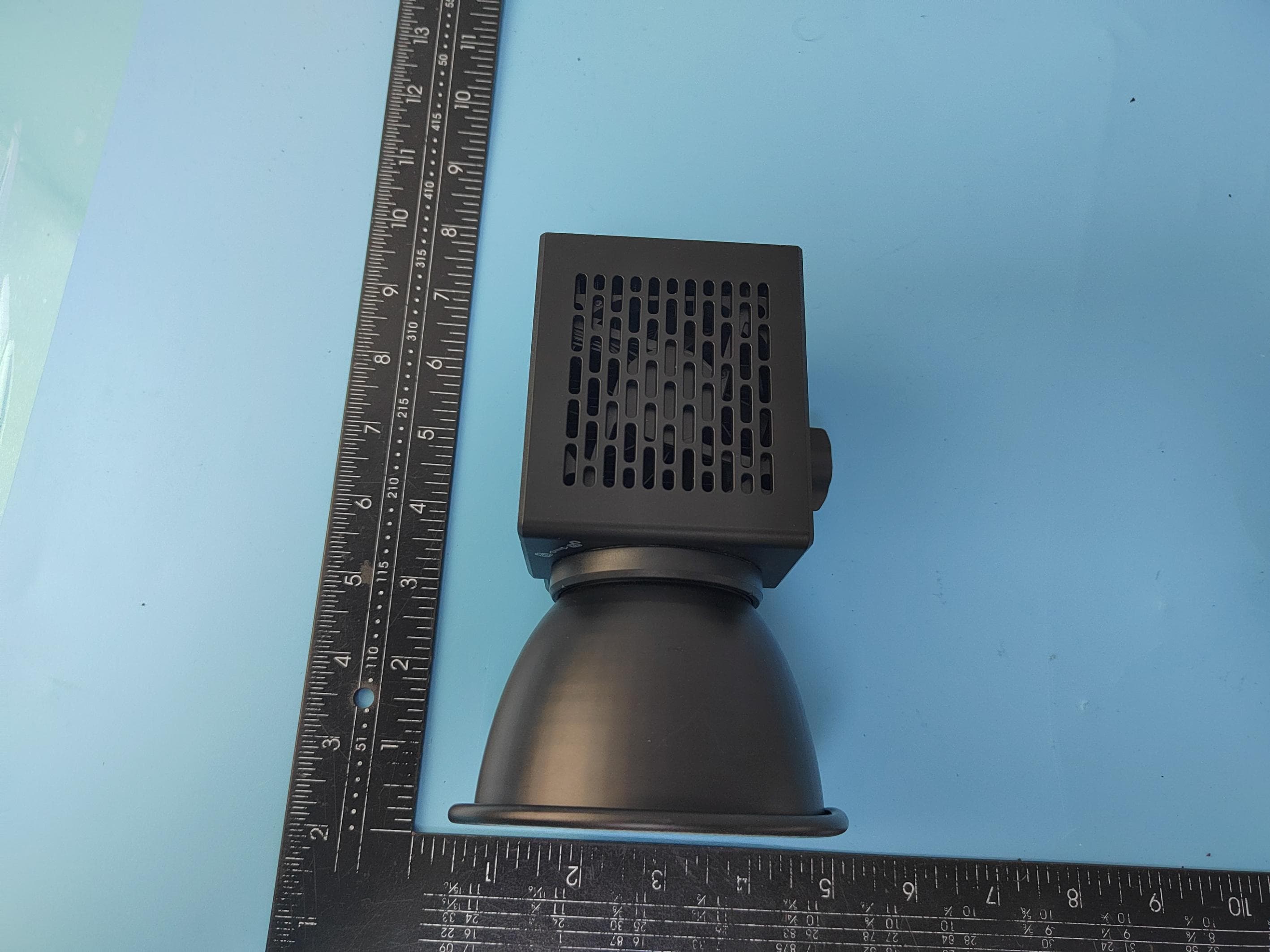 COB Photographic Video Light - FCC ID 2A438-U8 - Shenzhen Lineng Technology Co., Ltd. (5)