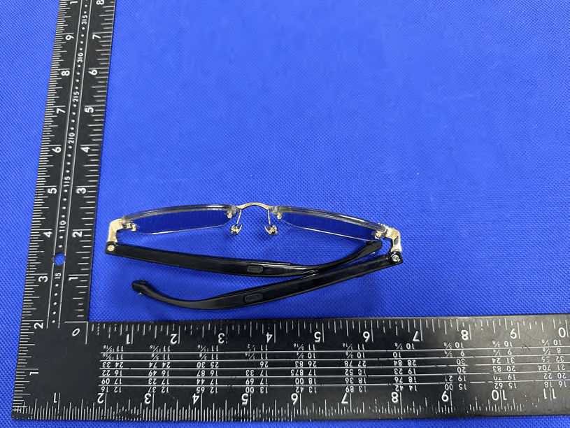 Color changing audio sunglasses - FCC ID 2A43V-AURAAUDIO - Zhuhai Wicue Technology Co.,Ltd. (3)