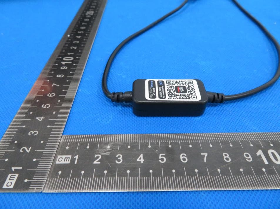 RGB side mirror - FCC ID 2A449-B0106 - GUANGZHOU ISSYZONE TECHNOLOGY CO.,LTD (3)