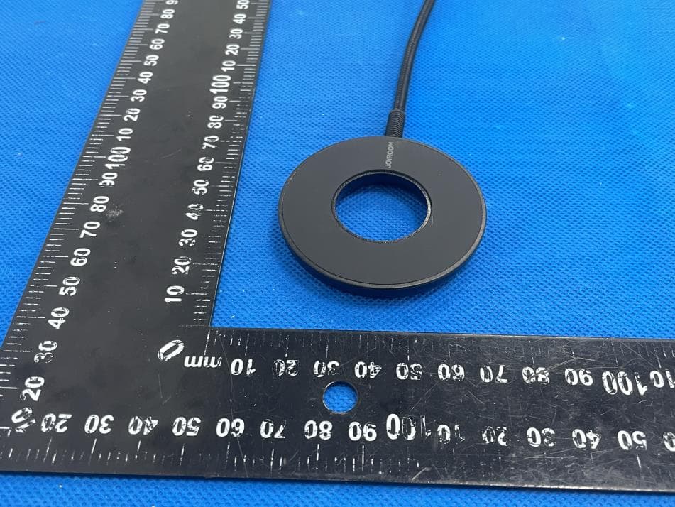 Magnetic Wireless Charger - FCC ID 2A45D-JR-WQM03 - shenzhenshixiaozhandianzishangwuyouxiangongsi (5)