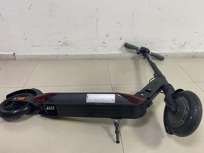 Electric Scooter - FCC ID 2A45G-ES-GC502187 - Zhejiang E-TWOW Electric Vehicle Co.,Ltd. (2)