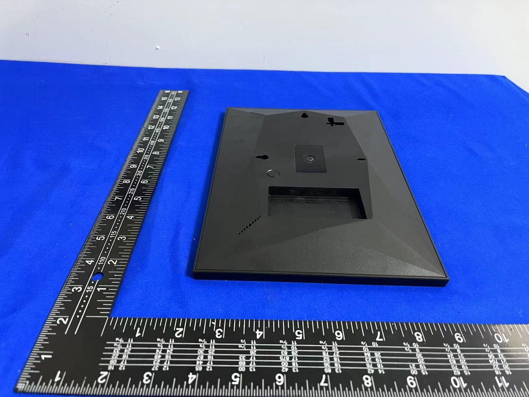 WiFi Digital Photo Frame - FCC ID 2A466-F131 - Shenzhen Dahua Plastic Co., Ltd (2)