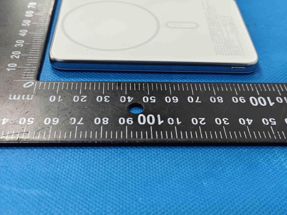 Magnetic wireless power bank - FCC ID 2A47D-M5 - Shenzhen LangYi Technology Co.,Ltd (3)