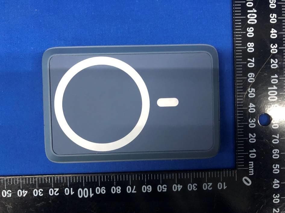 Magentic & Wireless Powerbank - FCC ID 2A47R-A003 - MYao(Shenzhen)Technology Co.,Ltd (3)