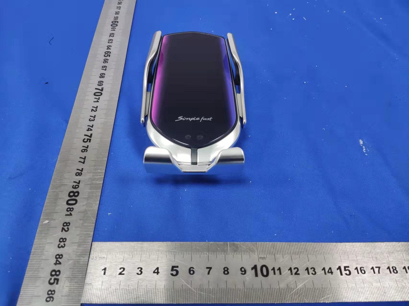 car wireless charging bracket - FCC ID 2A47X-R2 - Shenzhen Minruitong Technology Co., Ltd. (3)